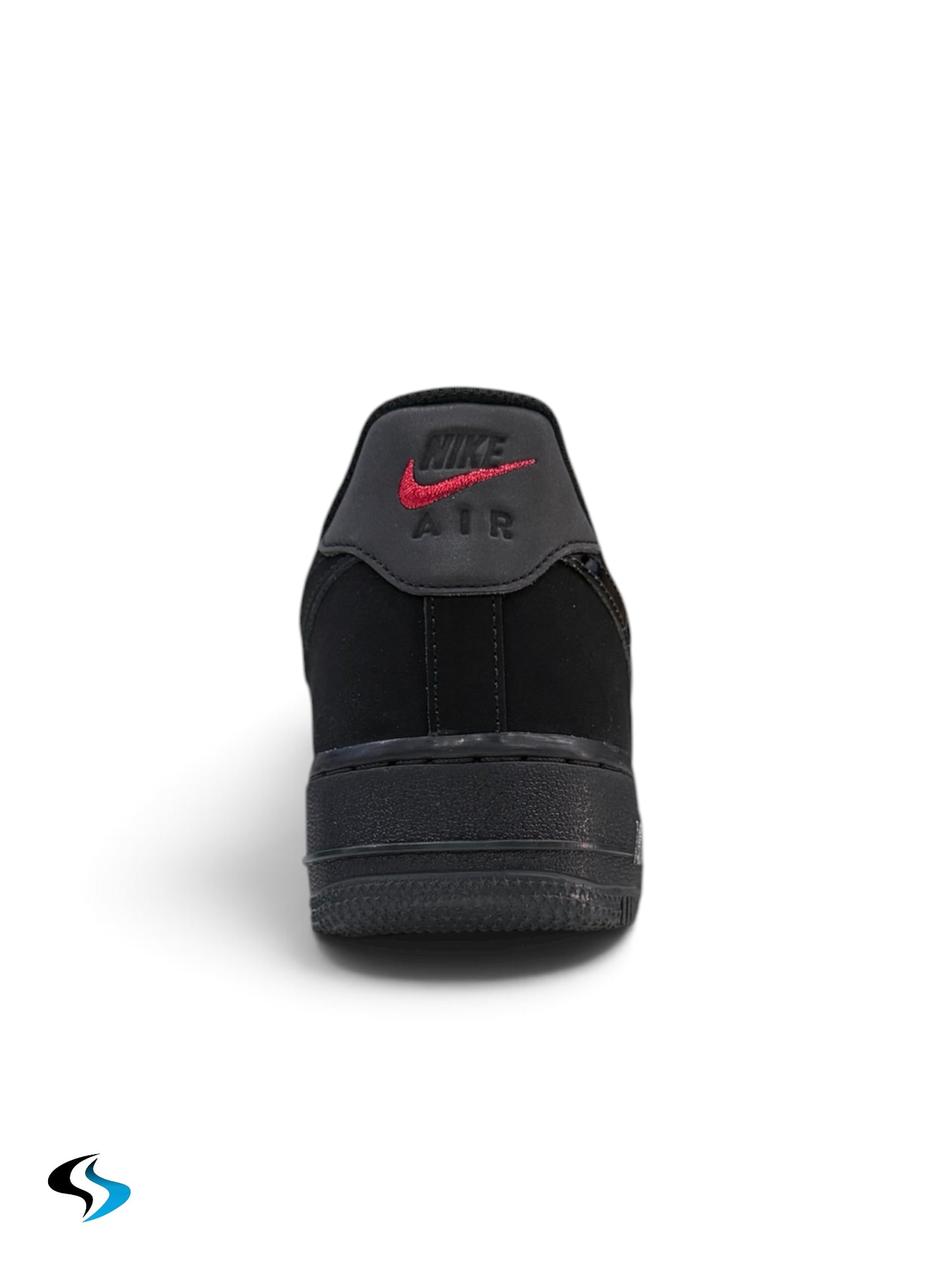 Tenis Nike Air Force 1 Low ‘07 LV8 Black Patent Swoosh