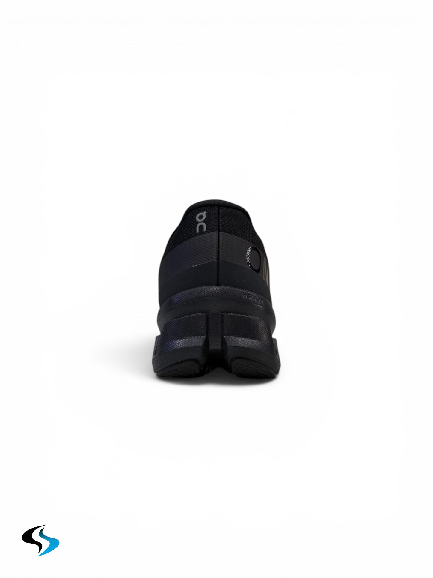 On CloudMonster 1 negros