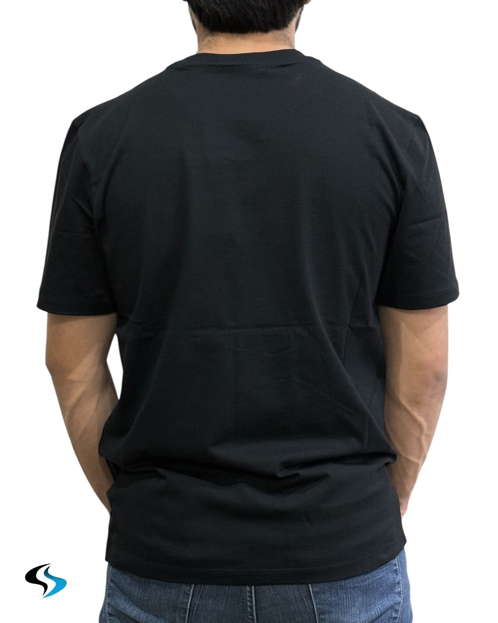 Playera Hugo Negra