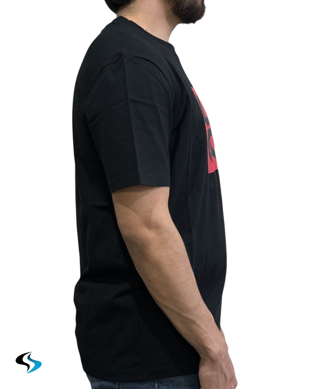 Playera Hugo Negra/Rojo